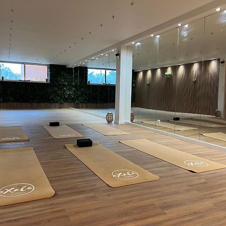 Al Karob Yoga Boutique Hotel Гия Екстериор снимка