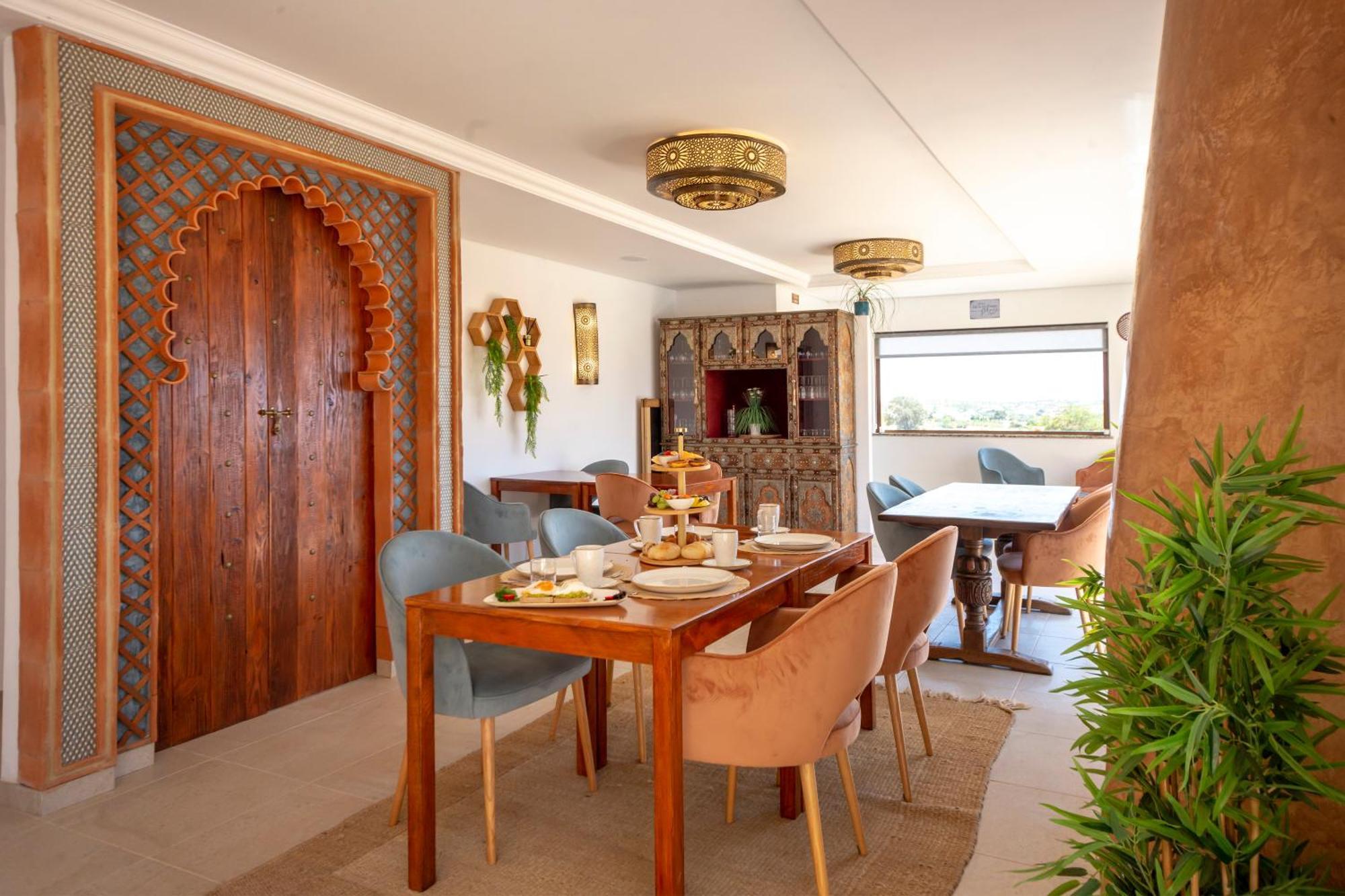 Al Karob Yoga Boutique Hotel Гия Екстериор снимка
